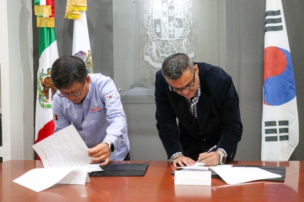 2 1 1024x682 - Firman hist&oacute;rico convenio Gobierno Iturbidense y NEDEC