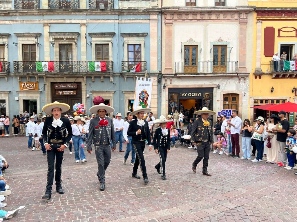 3 6 1024x768 - Lucen Charros y Rayados iturbidenses en desfile