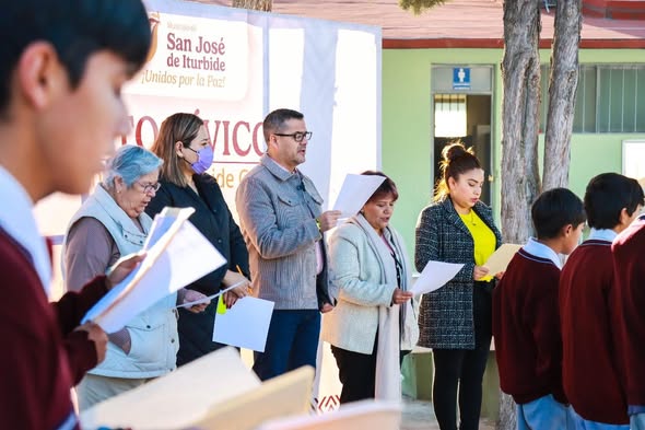 a 11 - Alcalde reafirma su compromiso con La Venta