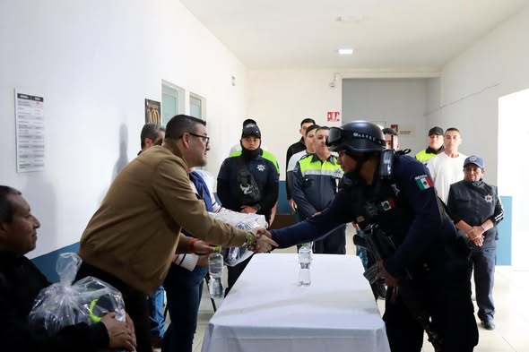 a 12 - Más seguridad, más confianza, equipamos a quien nos protege