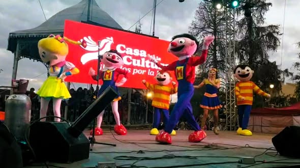 a 16 - Bely y Beto, y Plim Plim, un reencuentro con la niñez de hoy y de ayer