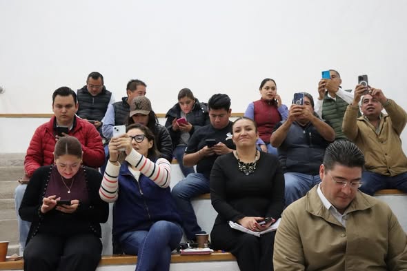 b 1 - Capacitan a funcionarios iturbidenses sobre perspectiva de género