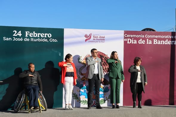 b 7 - Conmemoran el Día de la Bandera en San José de Iturbide
