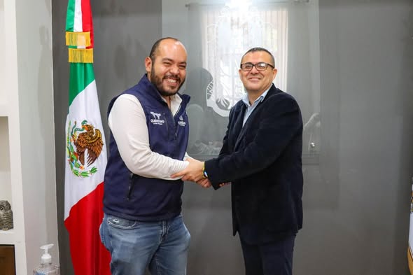 A 80 - Alcalde Manuel Montes de la Vega recibe al delegado de Santa Rosa Jáuregui
