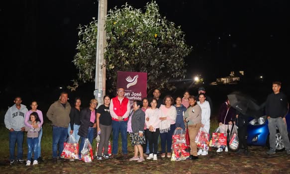 A 99 - Municipio inaugura alumbrado público en Puerto de Carroza