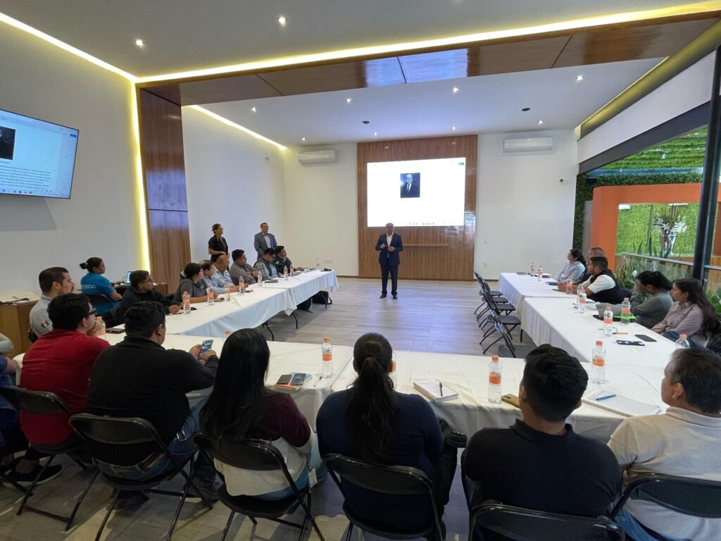 a 18 1024x768 - Presentan anteproyecto de seguridad ante representantes de empresas