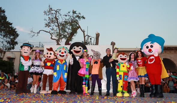 a 37 - Gobierno y DIF Municipal celebran en grande a niñas y niños iturbidenses