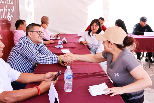 a 46 - Manuel Montes reafirma compromiso con la ciudadanía en Ojo de Agua del Refugio